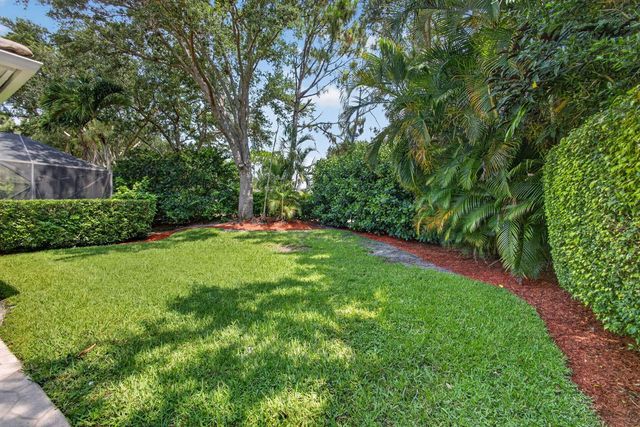 235 Via Condado Way, Palm Beach Gardens, FL 33418