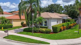 235 Via Condado Way, Palm Beach Gardens, FL 33418