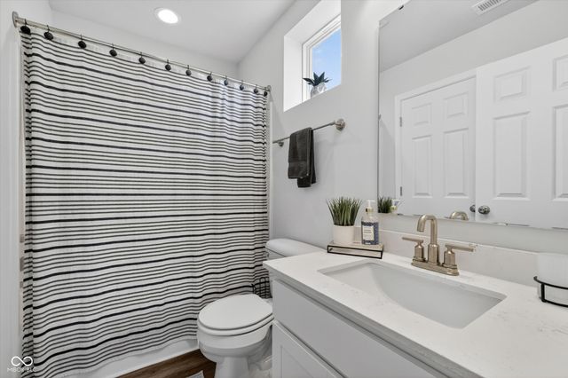 4984 Amber Crest Drive, Brownsburg, IN 46112