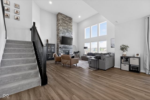 4984 Amber Crest Drive, Brownsburg, IN 46112