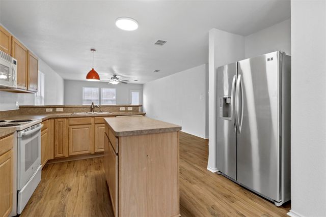 2205 Lookout Lane, Denton, TX 76207