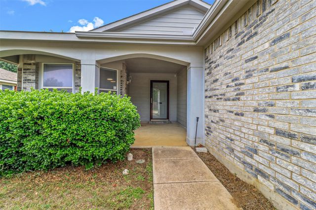 2205 Lookout Lane, Denton, TX 76207