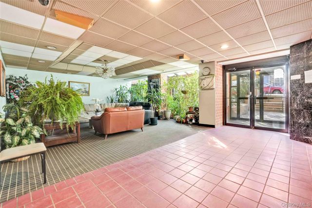 139-35 35th Avenue 6A, Flushing, NY 11354