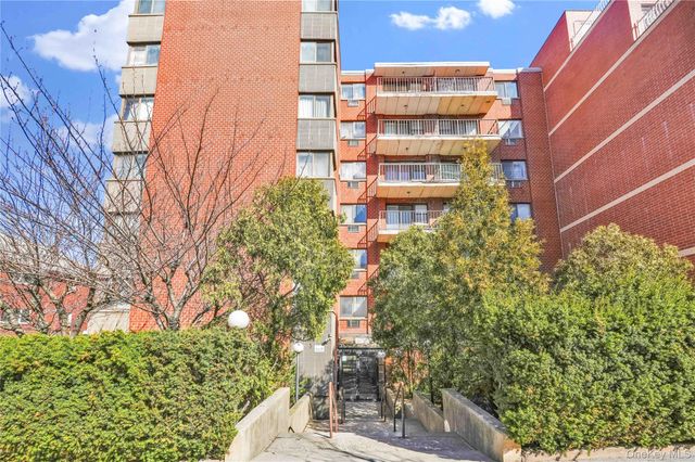 139-35 35th Avenue 6A, Flushing, NY 11354