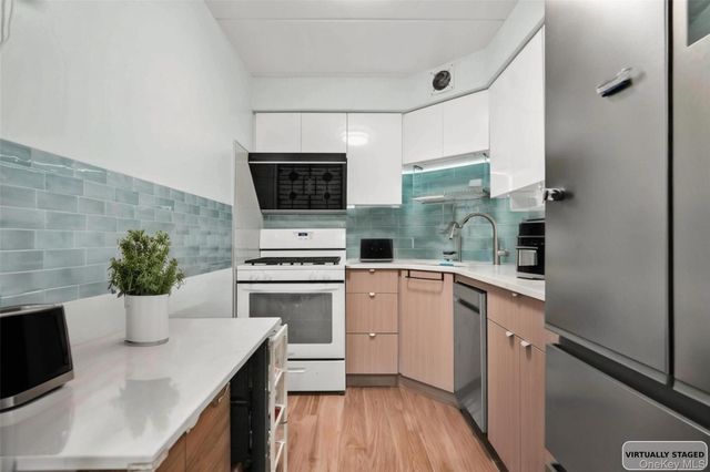 139-35 35th Avenue 6A, Flushing, NY 11354