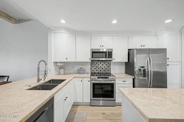 7972 E CACTUS WREN Road, Scottsdale, AZ 85250