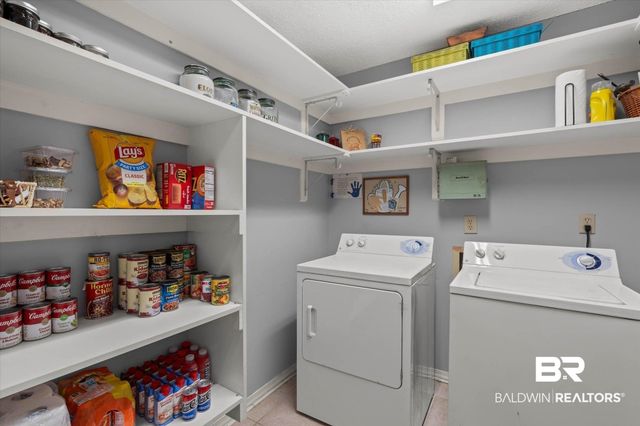 7412 Wesley Court, Mobile, AL 36695