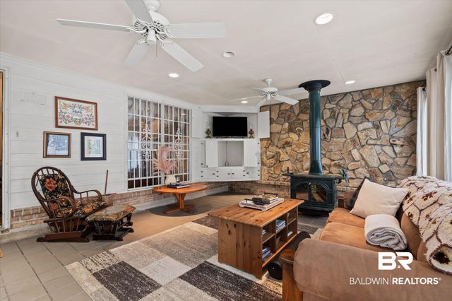 7412 Wesley Court, Mobile, AL 36695