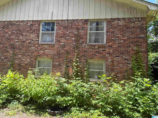 300 SNAKE HILL CIRCLE, Trussville, AL 35173