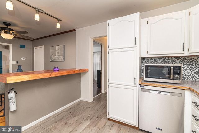304 GARDEN AVE, Somerdale, NJ 08083