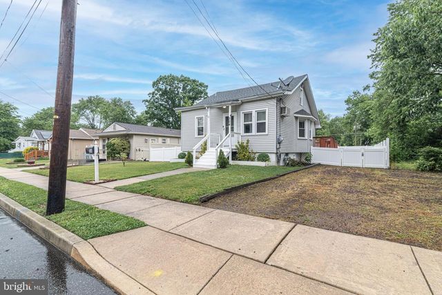 304 GARDEN AVE, Somerdale, NJ 08083