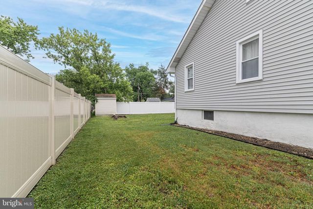 304 GARDEN AVE, Somerdale, NJ 08083