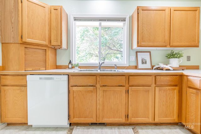 3305 Kaden Lane, Nampa, ID 83686