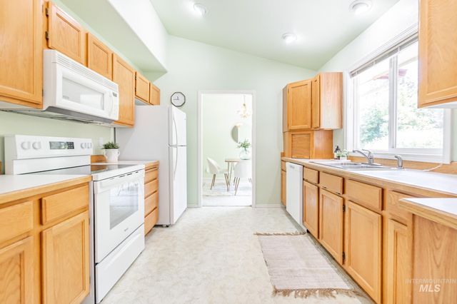 3305 Kaden Lane, Nampa, ID 83686