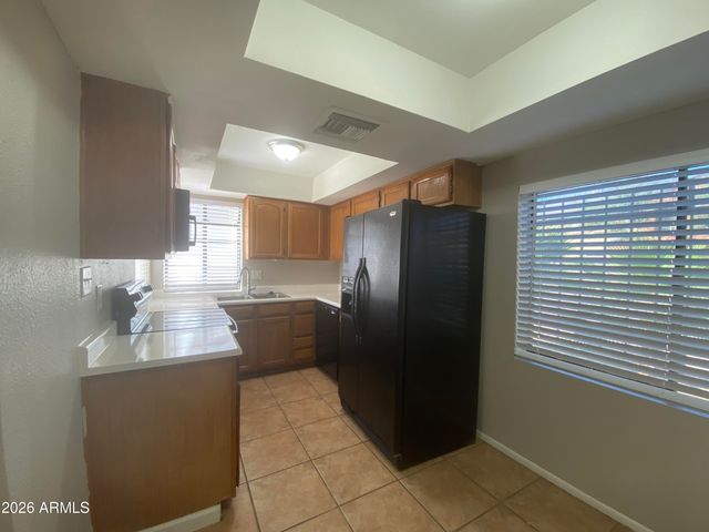 2311 E Hartford Avenue Unit 14, Phoenix, AZ 85022