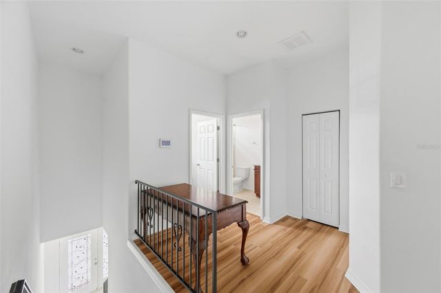 4118 WOODACRE LANE, Tampa, FL 33624