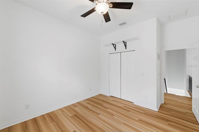 4118 WOODACRE LANE, Tampa, FL 33624