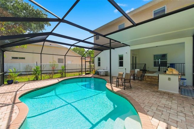 4118 WOODACRE LANE, Tampa, FL 33624