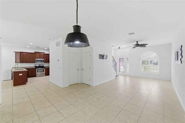 4118 WOODACRE LANE, Tampa, FL 33624