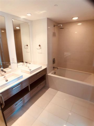 1300 S Miami Ave 4702, Miami, FL 33130