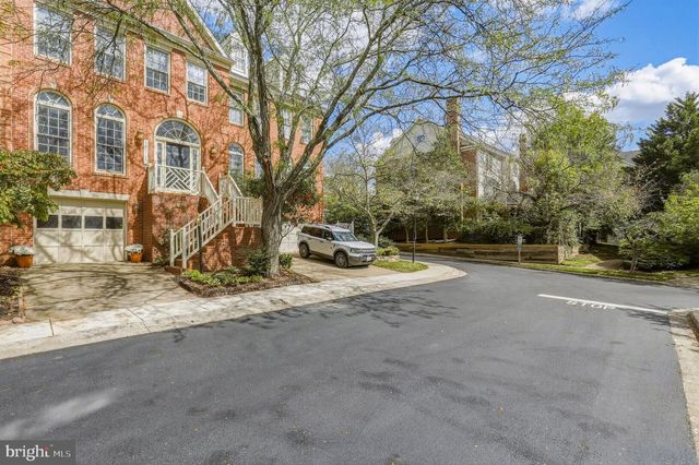 15712 CHERRY BLOSSOM LN, North Potomac, MD 20878