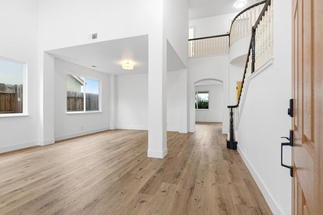 5629 Sun Glen Dr, Salida, CA 95368