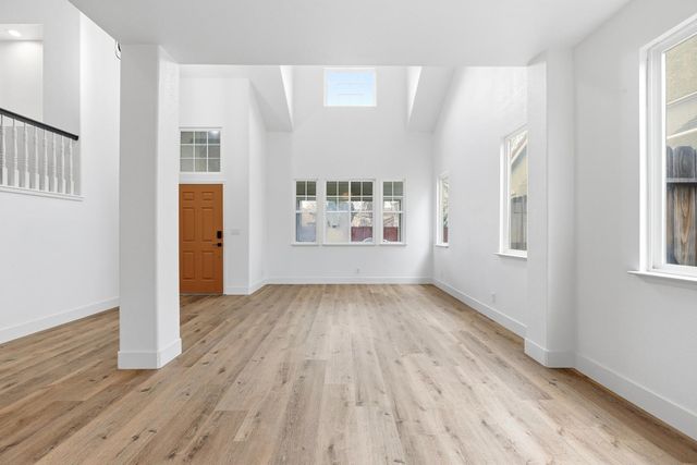 5629 Sun Glen Dr, Salida, CA 95368