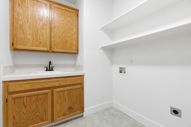 5629 Sun Glen Dr, Salida, CA 95368