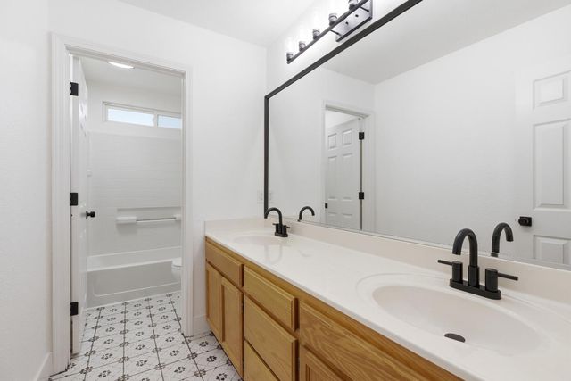 5629 Sun Glen Dr, Salida, CA 95368