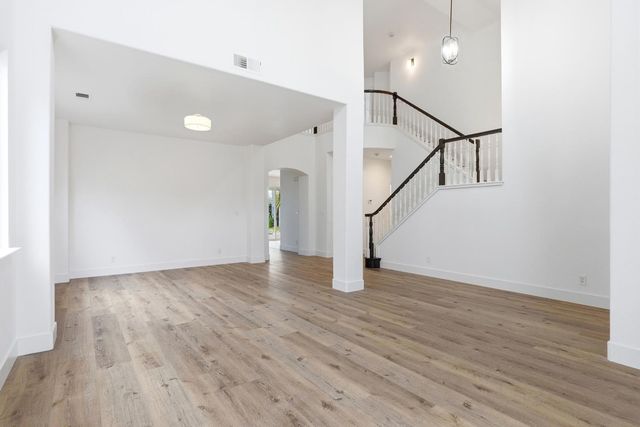 5629 Sun Glen Dr, Salida, CA 95368