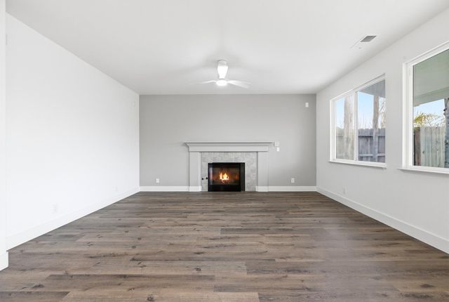 5629 Sun Glen Dr, Salida, CA 95368