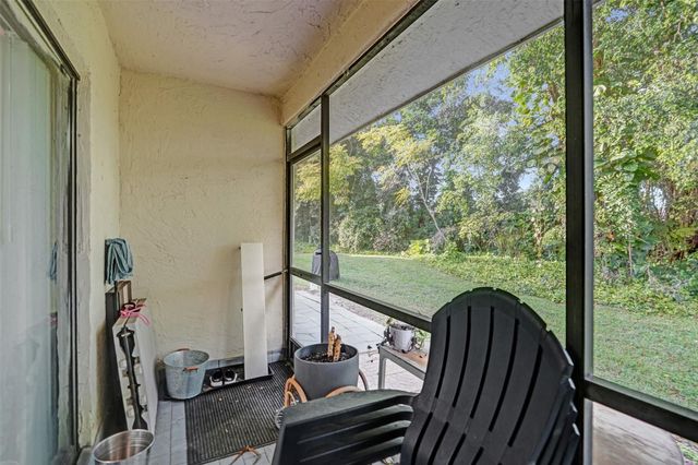 9851 Riverside Dr, Coral Springs, FL 33071