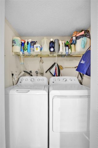 9851 Riverside Dr, Coral Springs, FL 33071