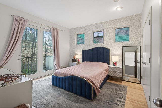 19750 Waterford Place, Excelsior, MN 55331