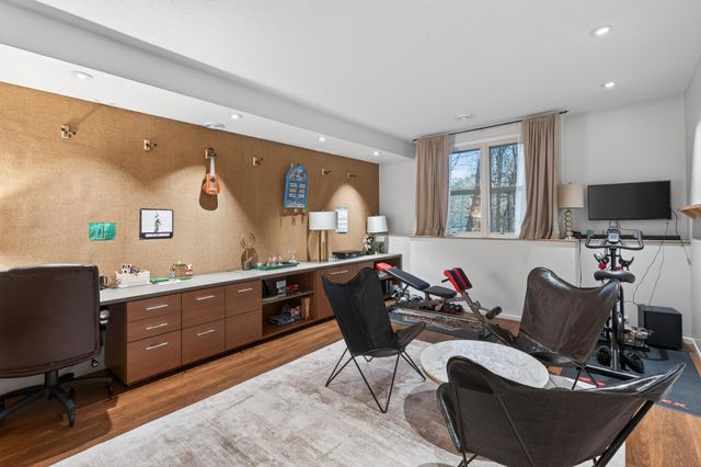 19750 Waterford Place, Excelsior, MN 55331