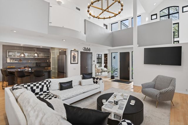 19750 Waterford Place, Excelsior, MN 55331