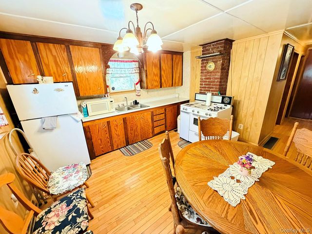 441 County Road 94 Hankins, Hankins, NY 12741