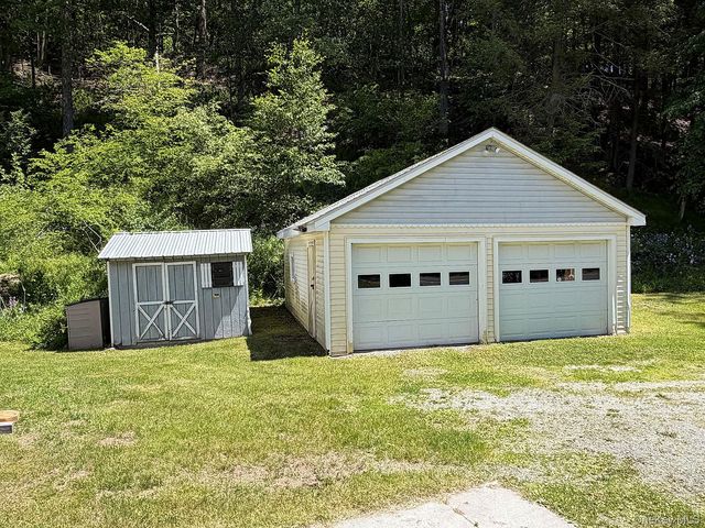 441 County Road 94 Hankins, Hankins, NY 12741