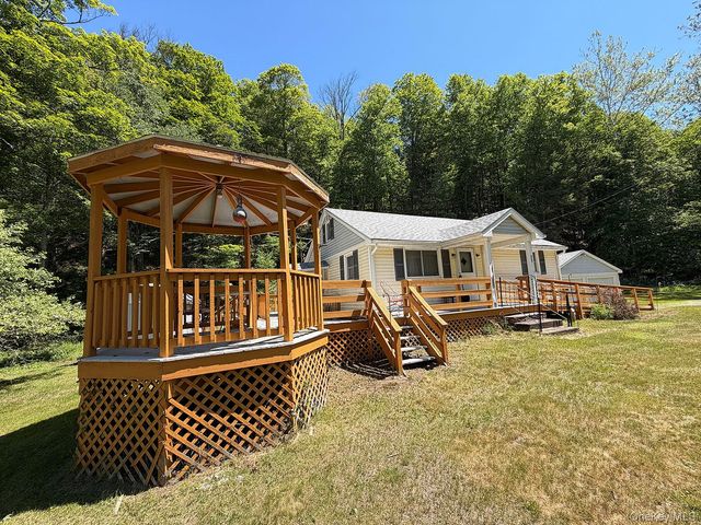 441 County Road 94 Hankins, Hankins, NY 12741