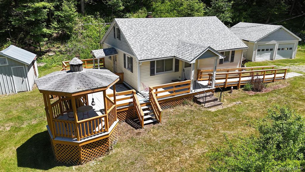441 County Road 94 Hankins, Hankins, NY 12741