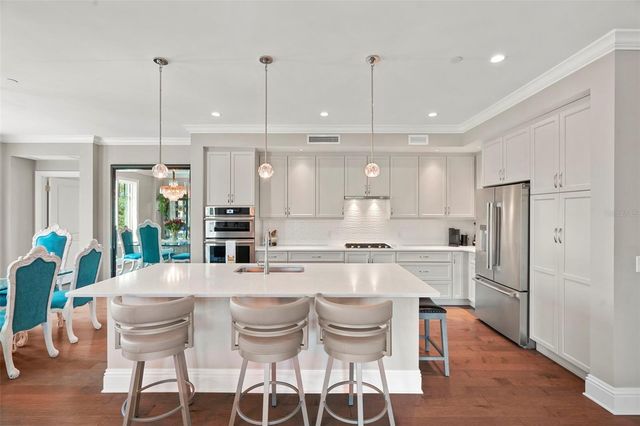 8 PALM TERRACE 201, Clearwater, FL 33756