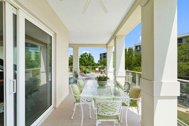 8 PALM TERRACE 201, Clearwater, FL 33756