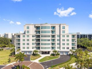 8 PALM TERRACE 201, Clearwater, FL 33756