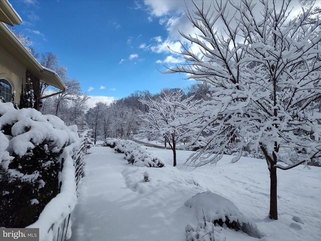 2312 VELVET RIDGE DR, Owings Mills, MD 21117