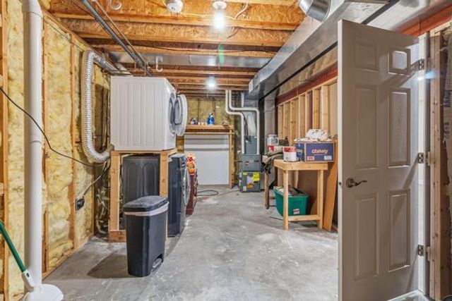 209 CODY Circle, Marshall, WI 53559