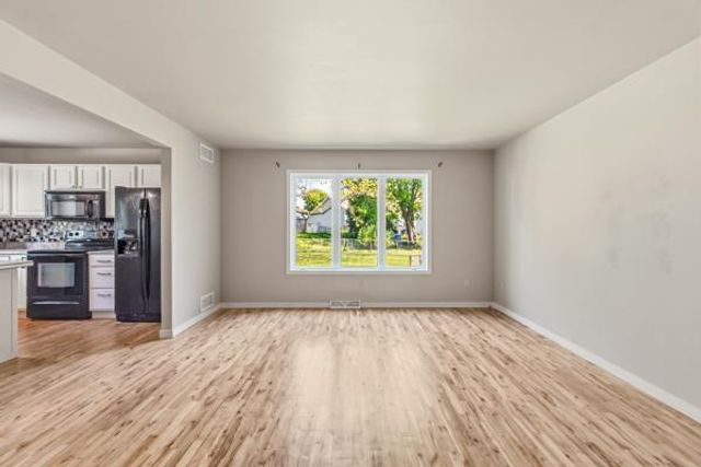 209 CODY Circle, Marshall, WI 53559