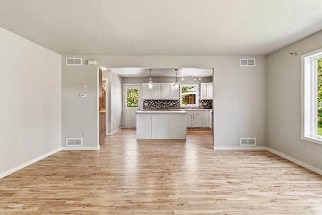 209 CODY Circle, Marshall, WI 53559