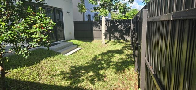 1159 NW 3rd St, Florida City, FL 33034
