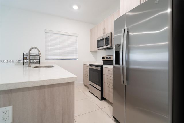 1159 NW 3rd St, Florida City, FL 33034