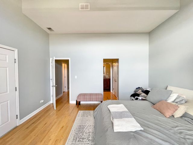 2734 N WOLCOTT Avenue 203, Chicago, IL 60614